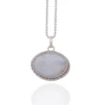 Halsband med handslipad infattad sten 30mm