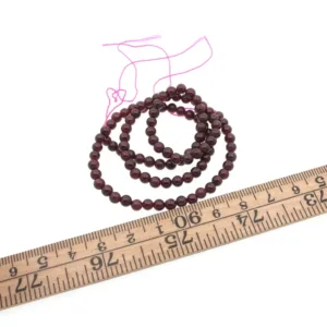 4mm granatstenar på sträng