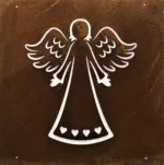 Ängel dekorplåt för armeringsnät 14x14cm har en vit ängel med vingar, en lång klänning och fyra hjärtformade figurer längs botten, mot en strukturerad brun bakgrund.