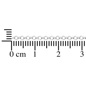 En närbild av Silverkedja ärtlänk YD 1,8mm - 10cm kedjan ovanför en linjal med centimeter- och millimetermarkeringar, som framhäver den detaljerade storleken på varje silverlänk.