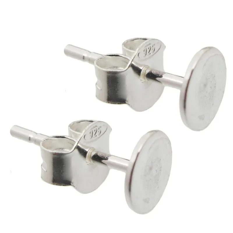 Öronstift med platta samt snurrebuss