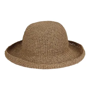 Beige hatt tillverkad av pappaer